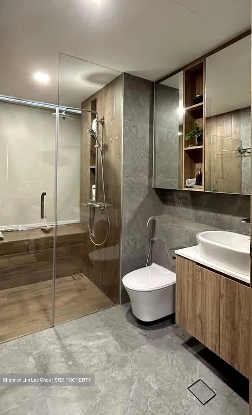 The Palette (D18), Condominium #574929211